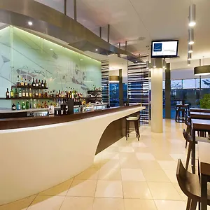 Novotel Airport Отель Брисбен